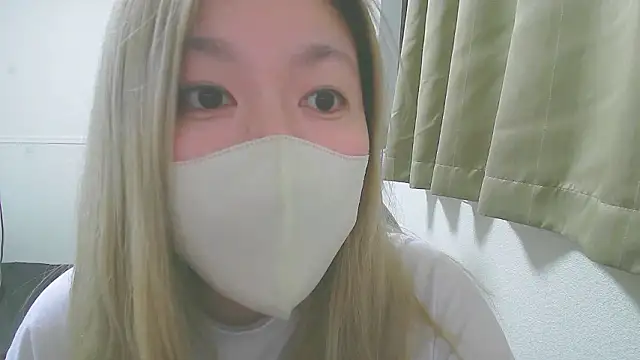 Snapshot of Remi_official chatting on 04.17.26 Remi official online show from 04.17.26