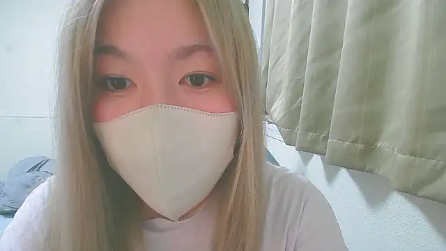 Snapshot of Remi_official chatting on 06.12.26 Remi official online show from 06.12.26