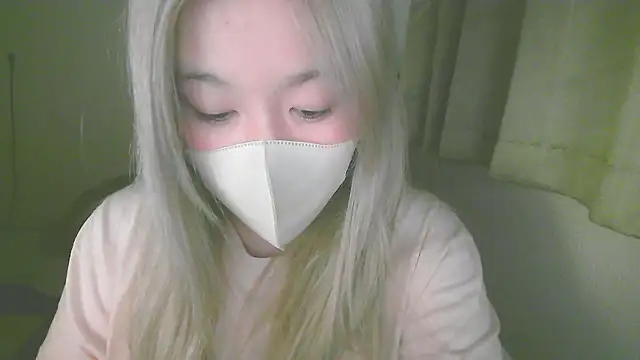 Snapshot of Remi_official chatting on 06.14.26 Remi official online show from 06.14.26