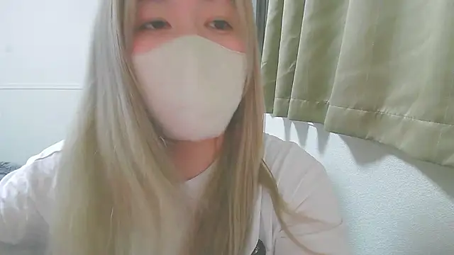Snapshot of Remi_official chatting on 06.17.26 Remi official online show from 06.17.26