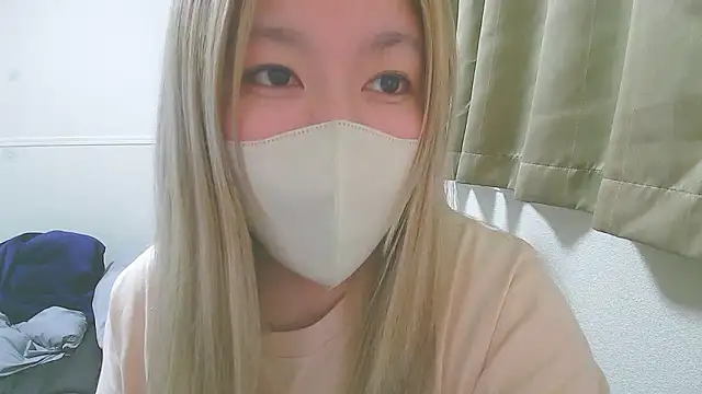 Snapshot of Remi_official chatting on 07.22.26 Remi official online show from 07.22.26