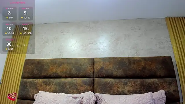 ElizabethWeil online show from 03.08.25