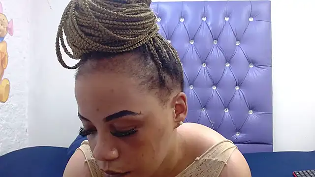 LolaTwerksXX online show from 01.18.26