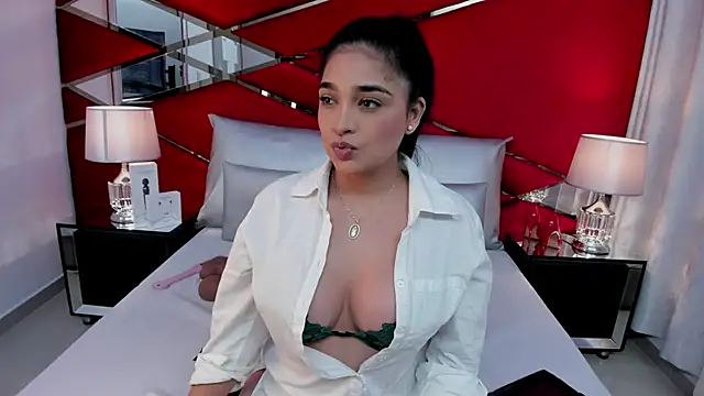 AdeleGray online show from 09.16.25