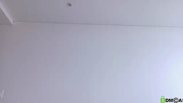 lia  Suummer online show from 10.04.25