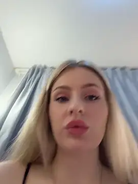 Snapshot of CaseyCumFace chatting on 05.20.26 CaseyCumFace online show from 05.20.26
