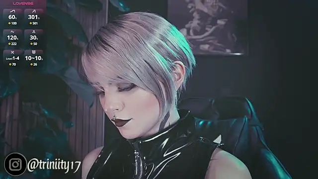 Snapshot of Trinity___s chatting on 01.03.25 Trinity s online show from 01.03.25