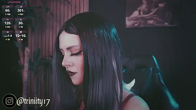 Snapshot of Trinity___s chatting on 02.06.25 Trinity s online show from 02.06.25