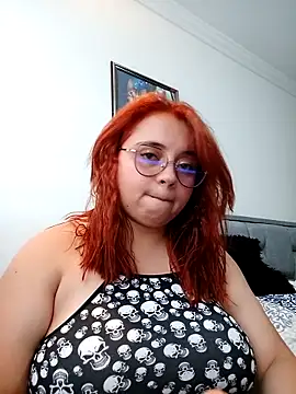 CURVY-HORNY online show from 09.22.25