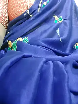 Cute-chinny online show from 01.20.25