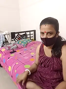 Snapshot of Cute-manisha chatting on 09.25.25 Cute-manisha online show from 09.25.25