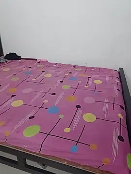 Snapshot of Cute-manisha chatting on 10.08.25 Cute-manisha online show from 10.08.25