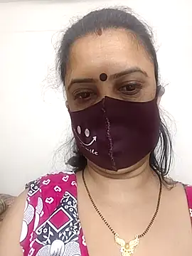 Snapshot of Cute-manisha chatting on 04.18.26 Cute-manisha online show from 04.18.26