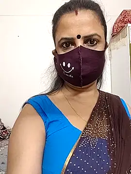 Snapshot of Cute-manisha chatting on 04.24.26 Cute-manisha online show from 04.24.26