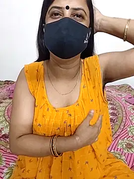 Snapshot of Cute-manisha chatting on 05.26.26 Cute-manisha online show from 05.26.26