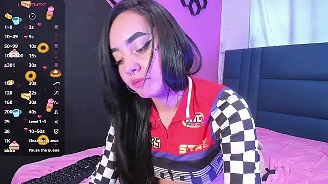 dakota-bright01 online show from 01.07.25