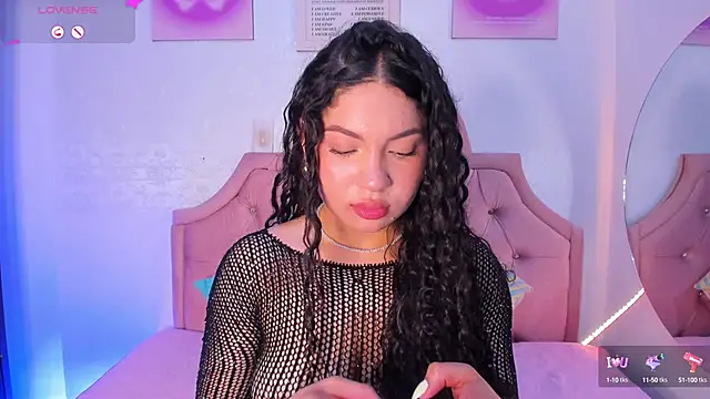 amandalee01 online show from 09.24.25