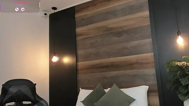 stephanya  online show from 03.28.26