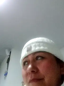 Snapshot of Darly_Gomez chatting on 02.04.25 Darly Gomez online show from 02.04.25