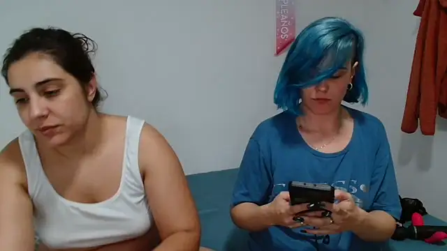 Snapshot of Ursumi1 chatting on 03.27.26 Ursumi1 online show from 03.27.26