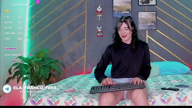 Snapshot of elafranco_ chatting on 12.28.24 elafranco online show from 12.28.24