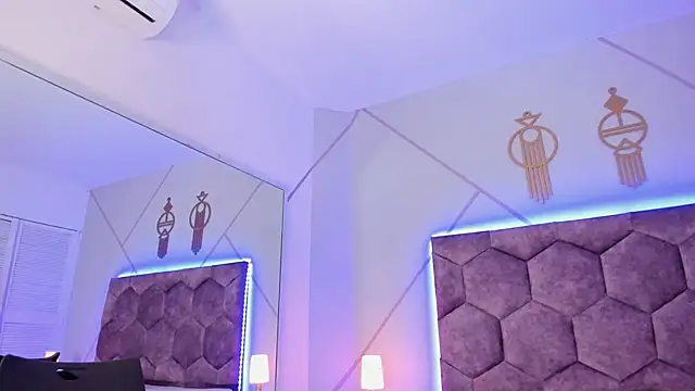 aggy castel online show from 01.24.25