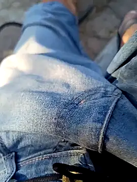 paubabando  online show from 02.21.25