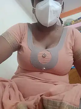 Snapshot of srivani143 chatting on 11.18.25 srivani143 online show from 11.18.25