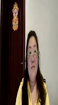 Weiwei5200 online show from 11.22.25