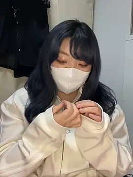 Snapshot of YUNA-yuna chatting on 01.23.25 YUNA-yuna online show from 01.23.25