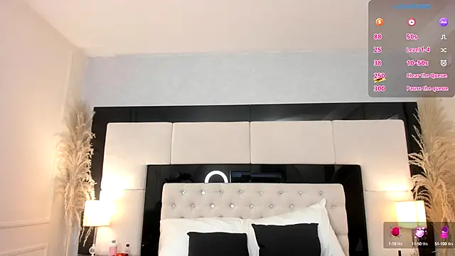 CarlaRossi  online show from 10.07.25