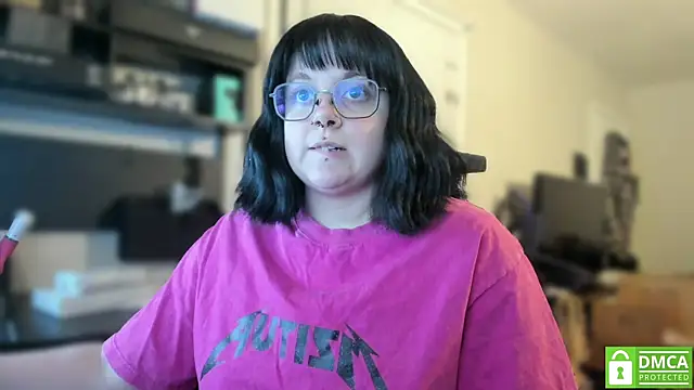 cute aggro gamer girl online show from 12.14.24