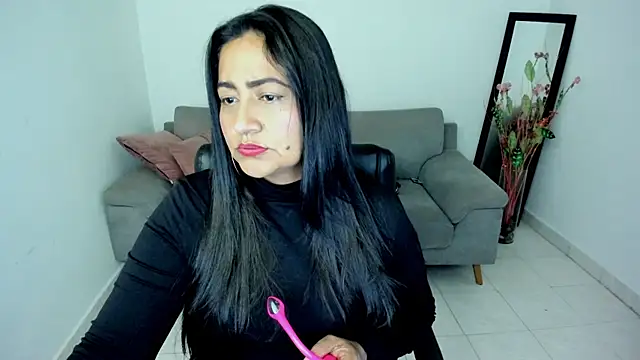 Snapshot of Adele_Sweett chatting on 03.27.26 Adele Sweett online show from 03.27.26