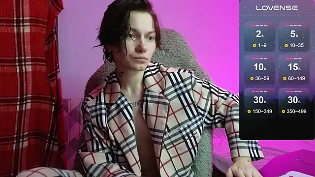 esajukyy online show from 11.04.25