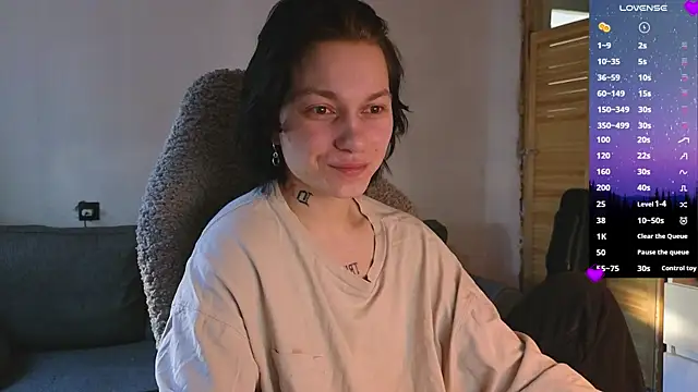 esajukyy online show from 04.08.26