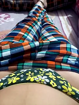 Snapshot of RupaSharma chatting on 12.15.24 RupaSharma online show from 12.15.24