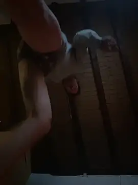 Snapshot of zenzero87 chatting on 10.30.25 zenzero87 online show from 10.30.25