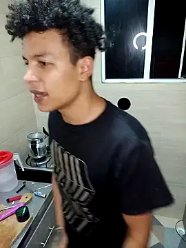 Snapshot of Black_Diamon_ chatting on 12.13.24 Black Diamon online show from 12.13.24