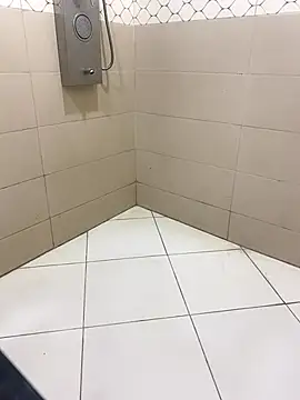 Snapshot of Lahcene chatting on 10.15.25 Lahcene online show from 10.15.25