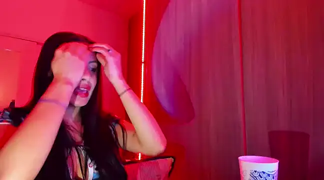 Snapshot of bunny_1922 chatting on 01.12.25 bunny 1922 online show from 01.12.25