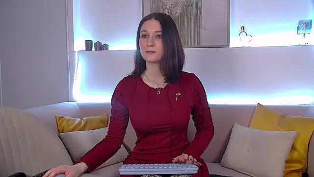 VictoriaArdern online show from 01.28.25