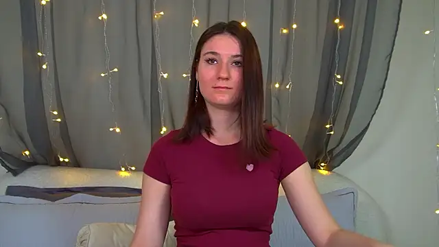 VictoriaArdern online show from 11.17.25