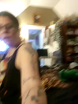 Neveah6 online show from 12.22.24