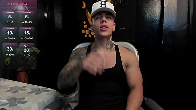 Flynn Riider online show from 04.08.26