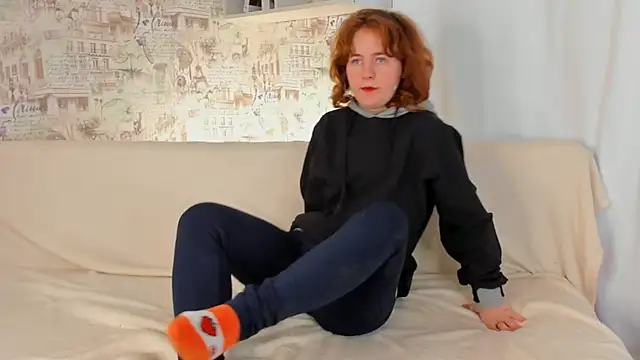 Snapshot of EdythCodd chatting on 12.14.24 EdythCodd online show from 12.14.24