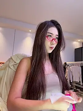 pinnnnnnk online show from 12.14.25