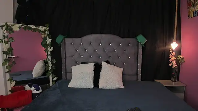 slutty venus online show from 03.21.25