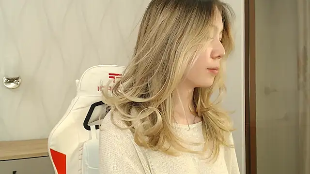 Babby Rabbit online show from 10.15.25