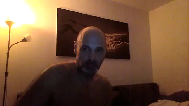 Snapshot of Avamereandmikel chatting on 02.15.25 Avamereandmikel online show from 02.15.25