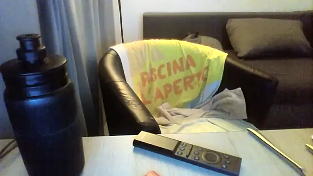 Snapshot of Avamereandmikel chatting on 09.09.25 Avamereandmikel online show from 09.09.25